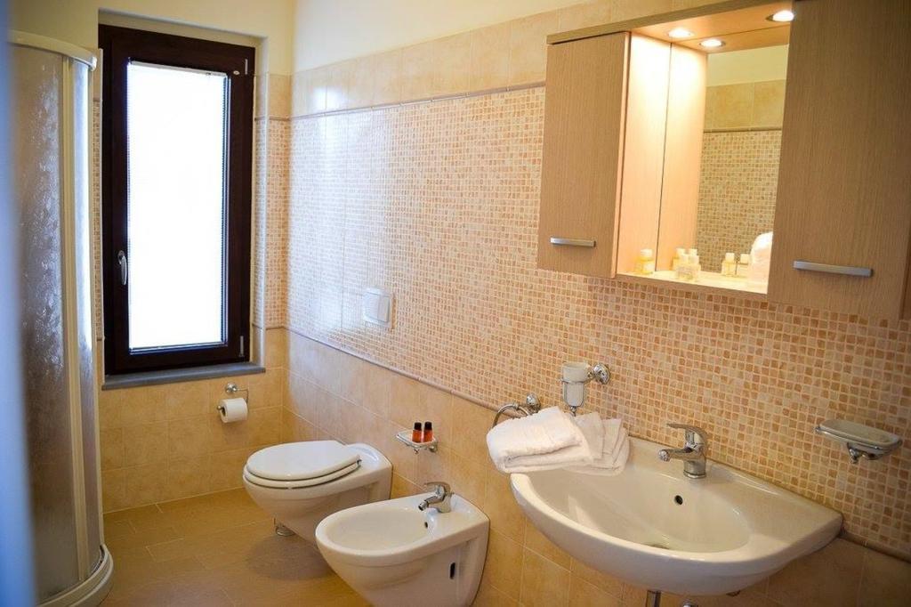Agriturismo Bini سارزانا الغرفة الصورة